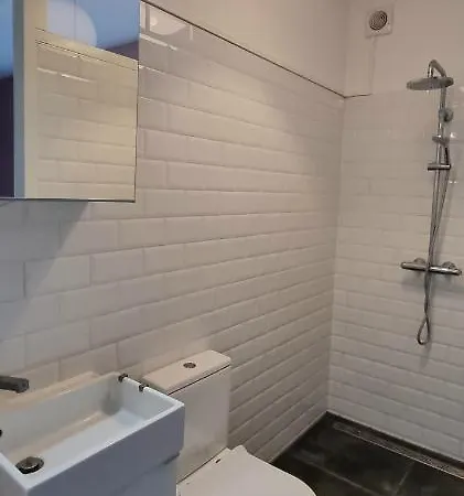 Lovely 1 Bedroom With Garden No Smoking Apartmán *