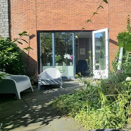 Lovely 1 Bedroom With Garden No Smoking Apartamento